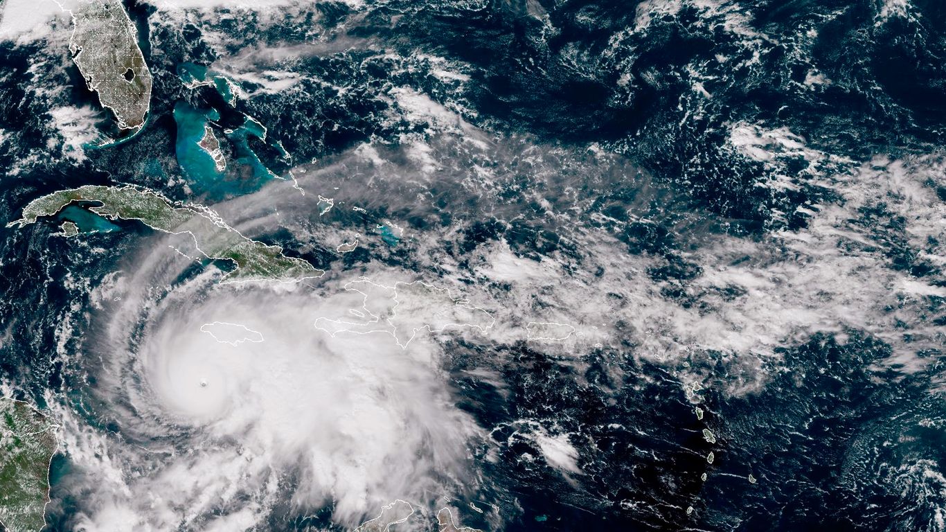 Imagem de satélite do furacão Melissa sobre o Caribe