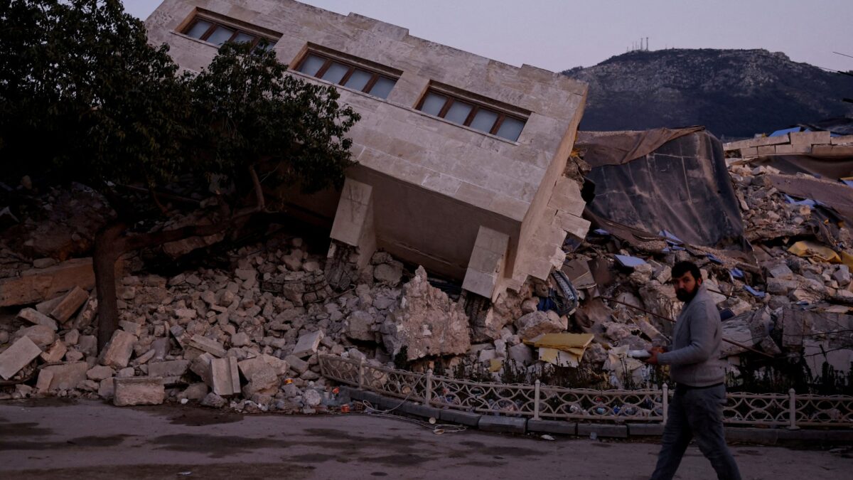 Mais de 50 mil mortos em três semanas: o terremoto que reacendeu o debate sobre fiscalização de normas antissísmicas na Turquia