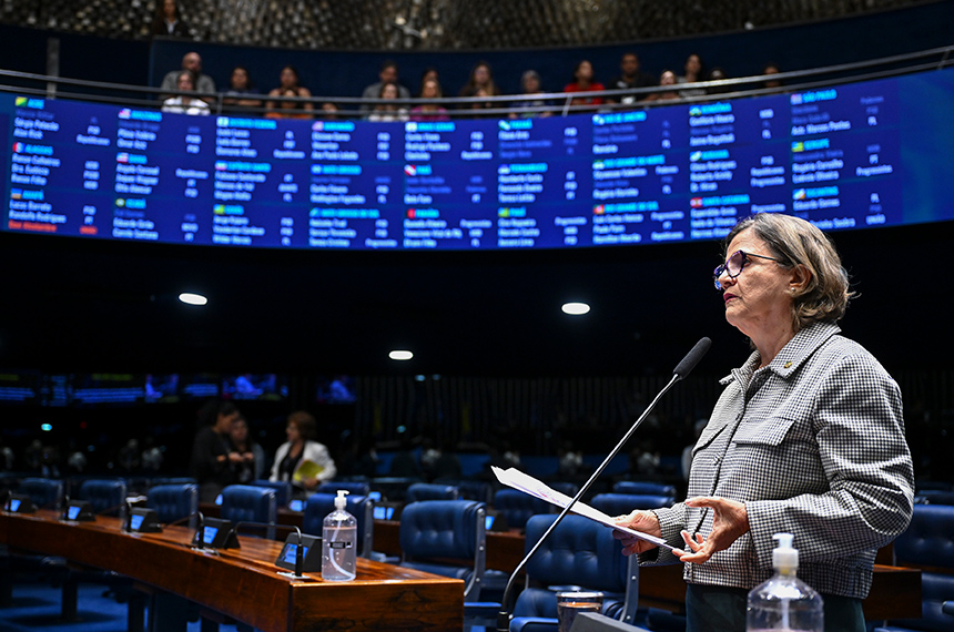 Senadora Teresa Leitão em pronunciamento no plenário