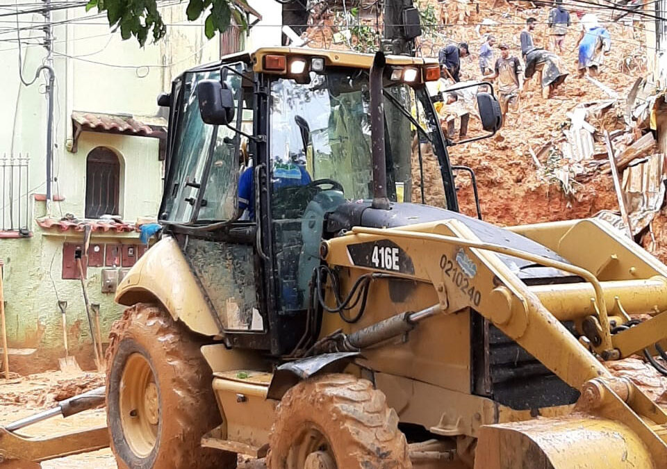 Seis semanas após Petrópolis, chuva recorde mata 18 em Angra dos Reis e Paraty e expõe risco em cadeia no litoral do RJ