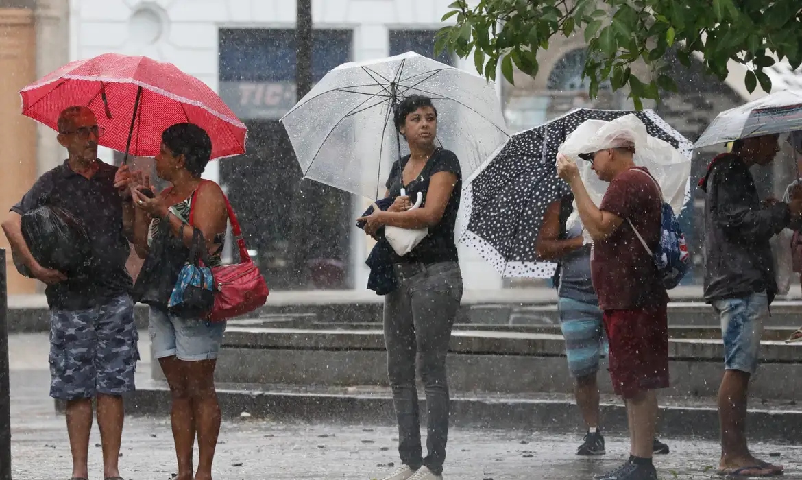 Chuva intensa prevista para o Norte e Nordeste do Brasil