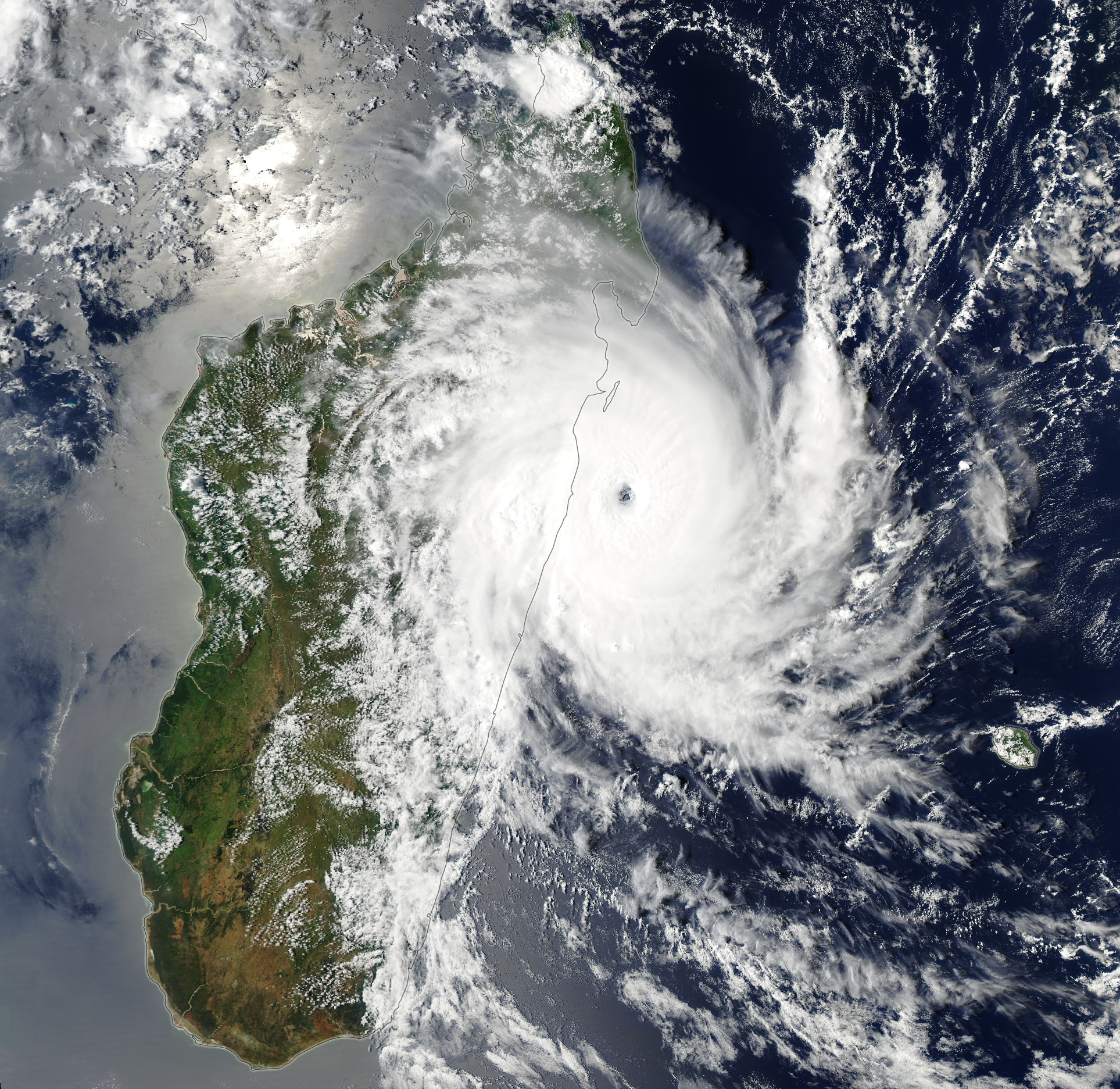 Imagem de satélite do Ciclone Gezani sobre Madagascar