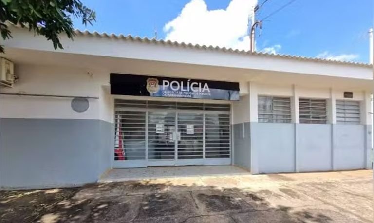 Fachada da Delegacia de Polícia de Mirante do Paranapanema, SP