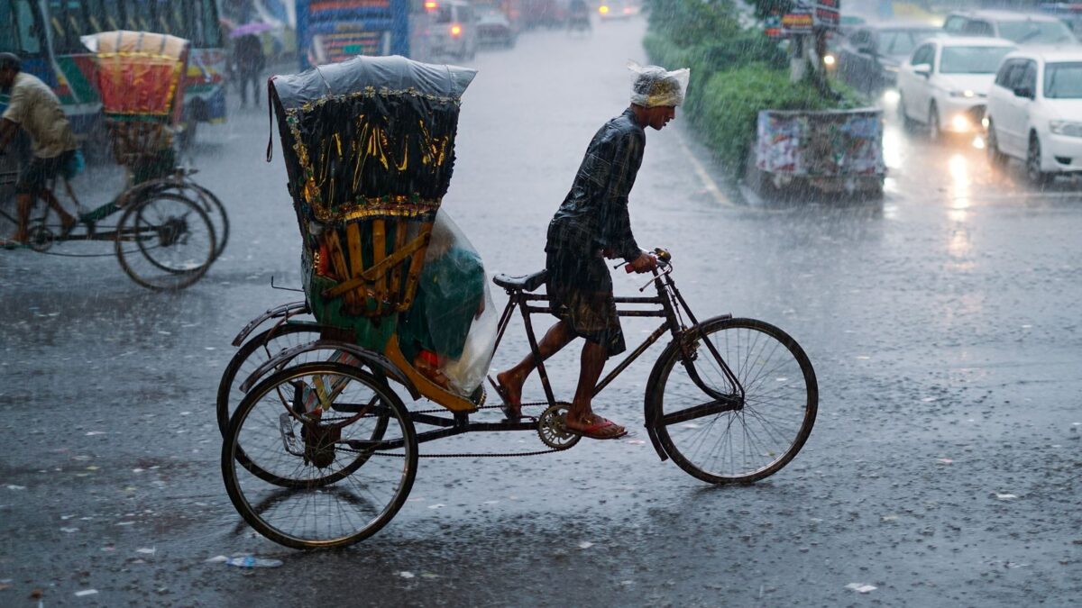 Assam chega a 103 mortos e a meteorologia já avisa: mais chuva pesada até o dia 18