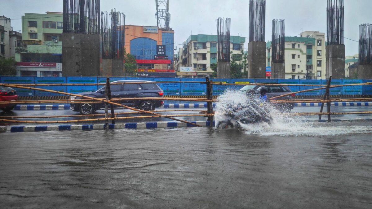 Até 104 mm em 24 horas no Grande Recife: quando a chuva encontra o morro ocupado