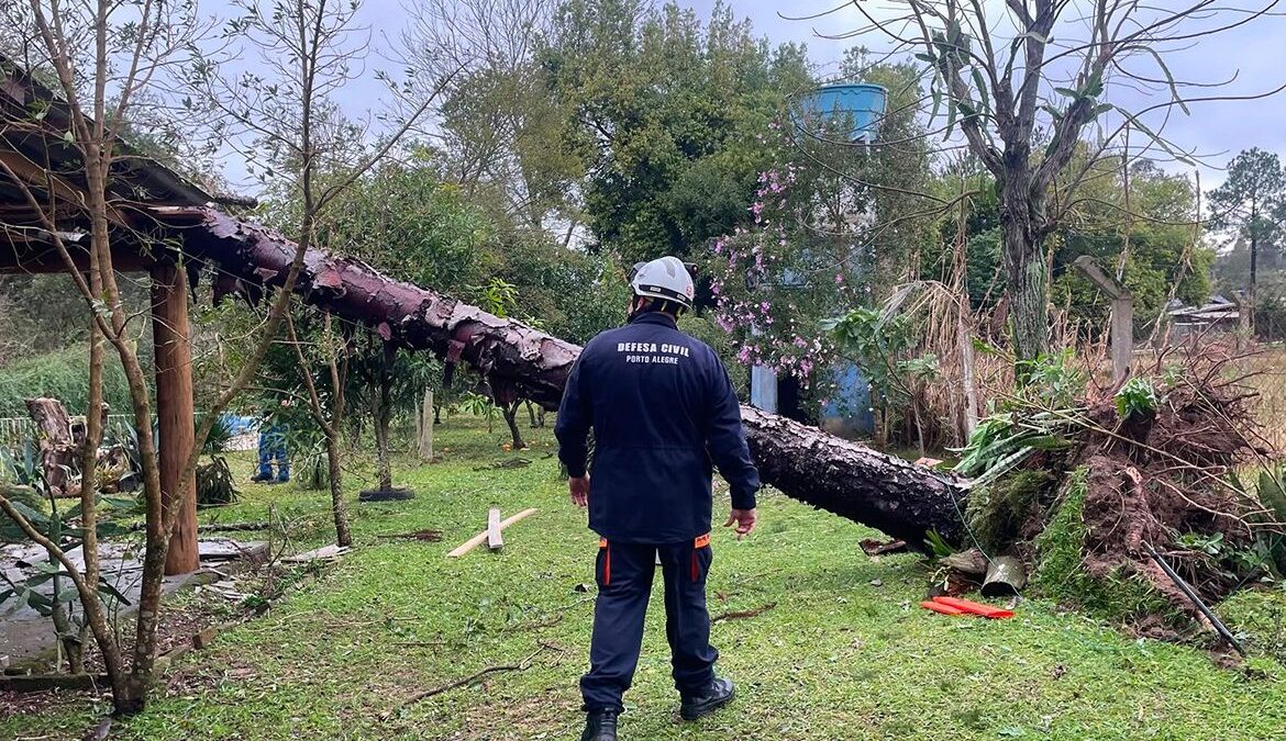“Desastres não respeitam limites territoriais”: Porto Alegre socorre Eldorado do Sul por três dias seguidos