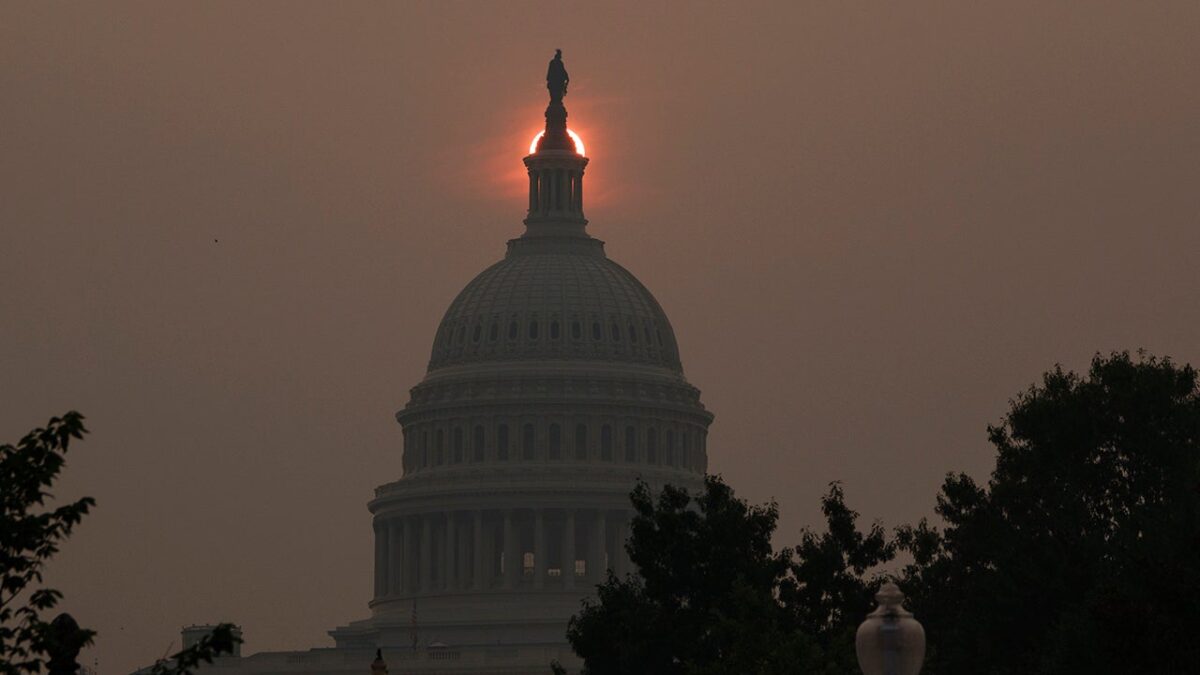 A fumaça dos incêndios do Canadá dá a Chicago e Detroit o pior ar em 25 anos — a milhares de quilômetros do fogo